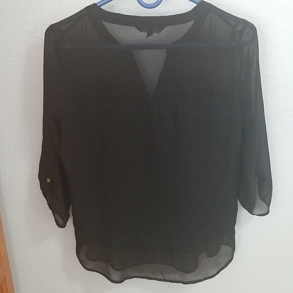 Express 3/4 tab sleeve top - Picture 9 of 12